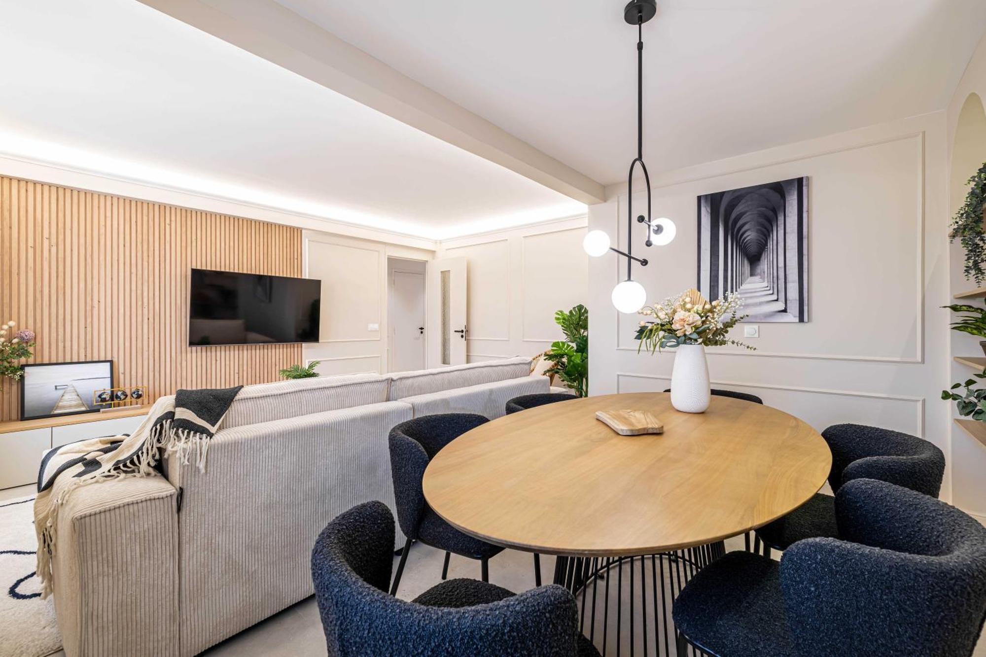 Beautiful Haussmannian - South Balcony Apartamento *