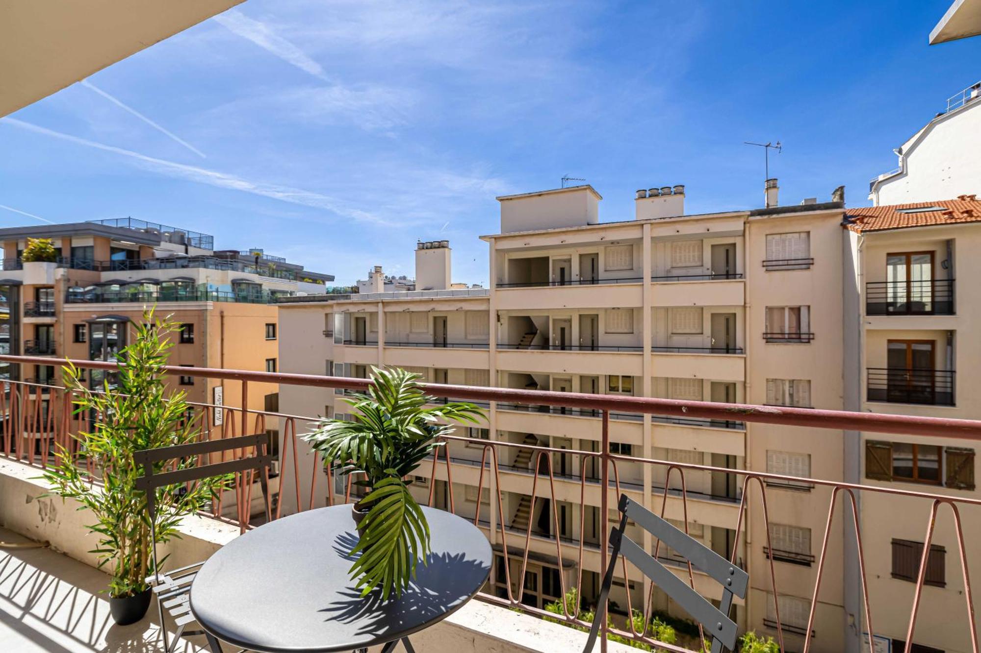 Apartamento Beautiful Haussmannian - South Balcony