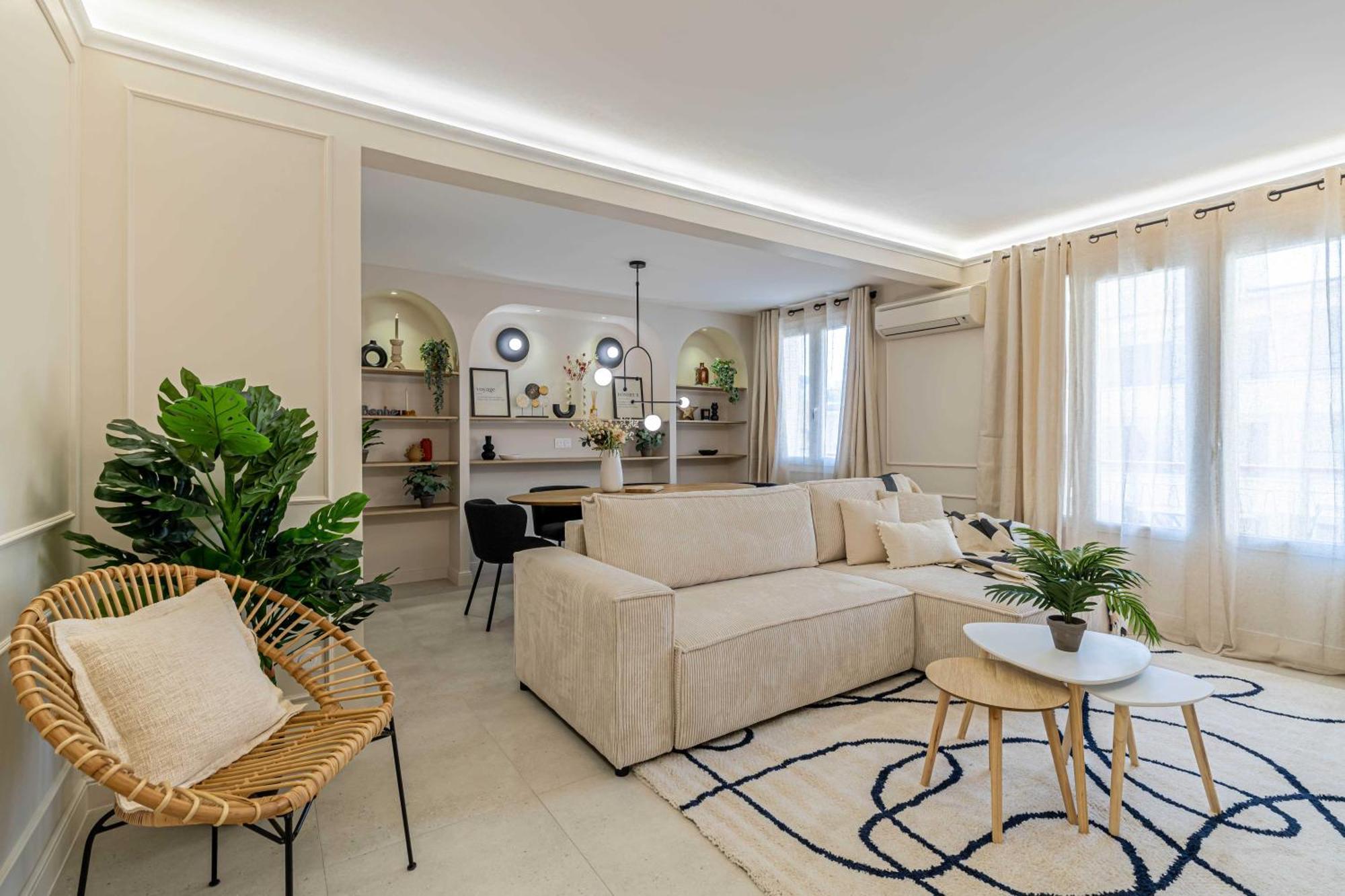 Apartamento Beautiful Haussmannian - South Balcony *